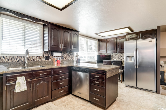 5104 S 2575 W, Roy, UT 84067 — photo 10