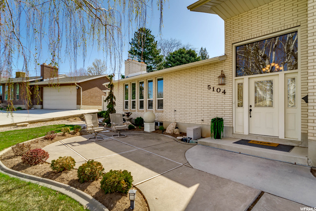 5104 S 2575 W, Roy, UT 84067 — photo 2
