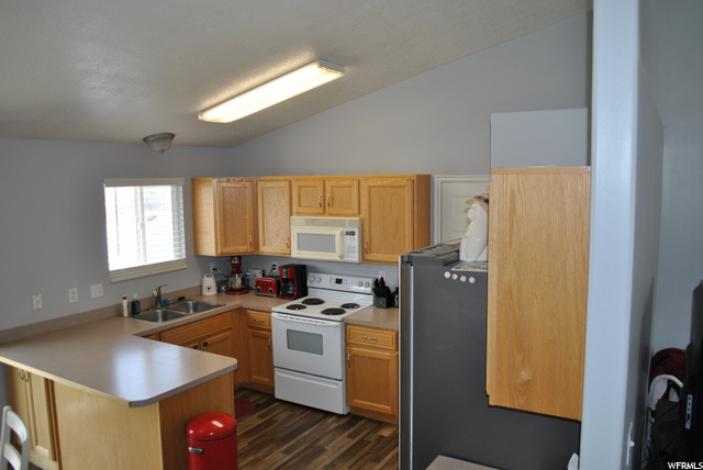 29 N 975 W, Layton, UT 84041 — photo 5