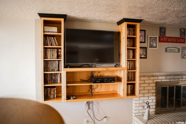 88 W 2400 N, Sunset, UT 84015 — photo 7