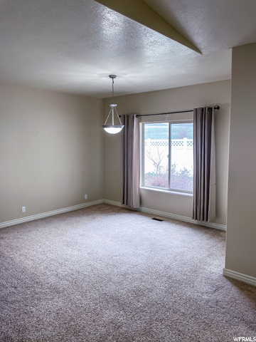 562 Chateau Way, Smithfield, UT 84335 — photo 8