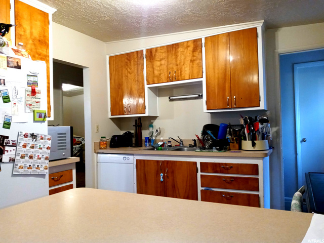 140 N Willow St. E, Layton, UT 84041 — photo 4
