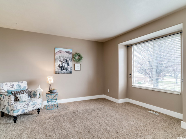 1439 N 1900 W, Clinton, UT 84015 — photo 4