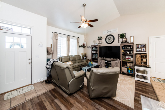 54 S 1050 E, Smithfield, UT 84335 — photo 3