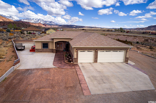 62 E Mount Peale Drive Dr E, Moab, UT 84532 — photo 3
