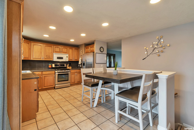 9742 S 1210 E, Sandy, UT 84094 — photo 9