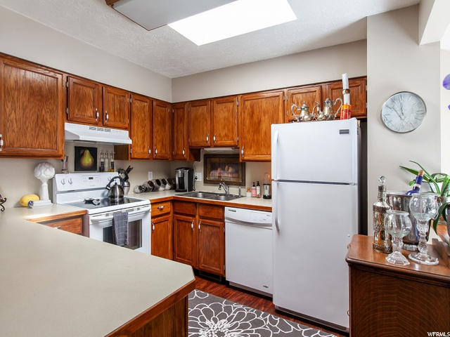 188 E 2050 S #B-2, Bountiful, UT 84010 — photo 3