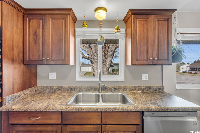 1619 S 35 E, Bountiful, UT 84010 — photo 8