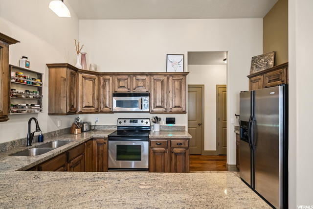 9196 N Hillside Dr E, Cedar Hills, UT 84062 — photo 8