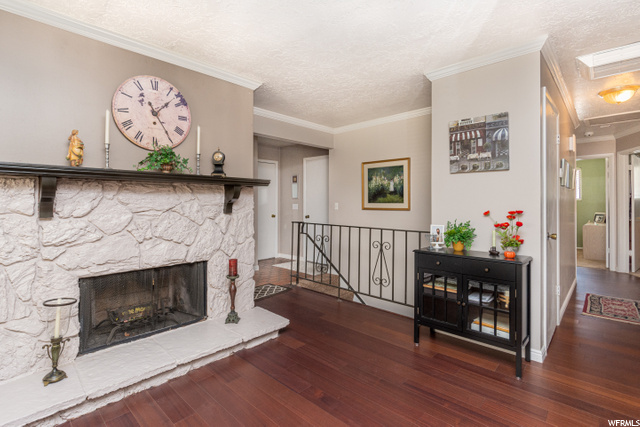 1049 E Cedar Ridge Rd, Sandy, UT 84094 — photo 3
