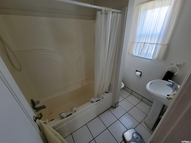 341 W Center St, Bountiful, UT 84010 — photo 9
