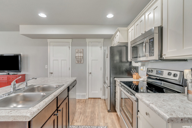 8260 S 2650 E, Ogden, UT 84405 — photo 9