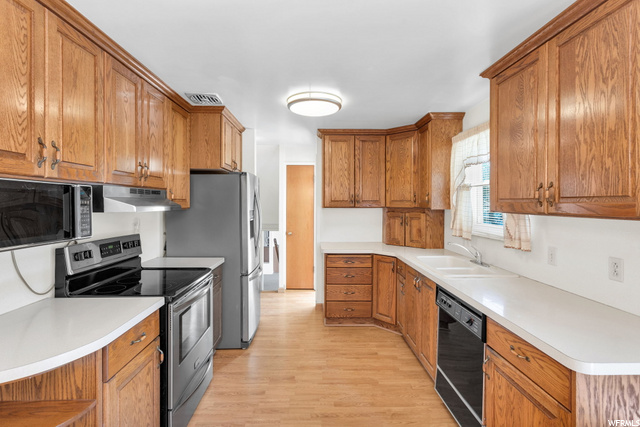 2366 N 400 W, Sunset, UT 84015 — photo 9