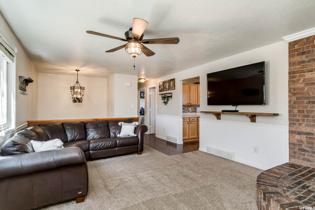 642 W 1635 N, Clinton, UT 84015 — photo 5