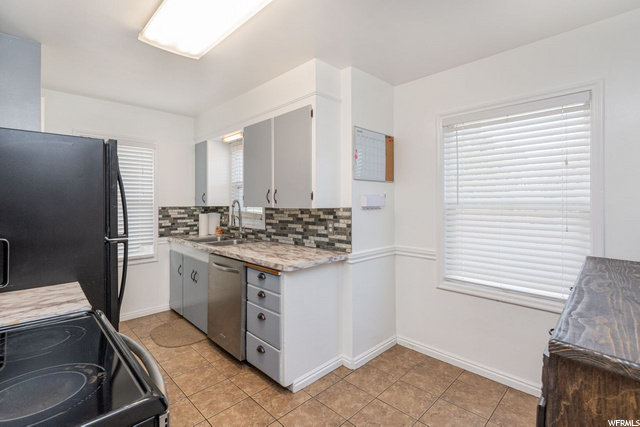 3936 S 2075 W, Roy, UT 84067 — photo 8