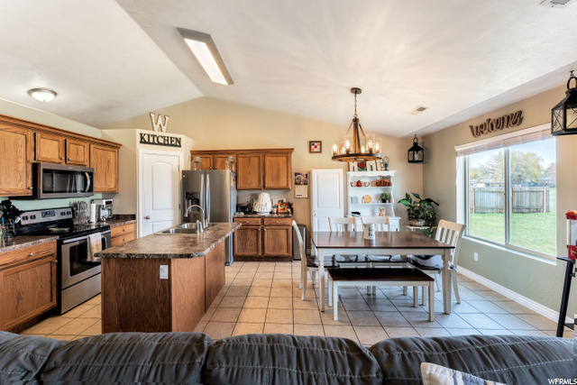 173 E 1100 S, Vernal, UT 84078 — photo 8