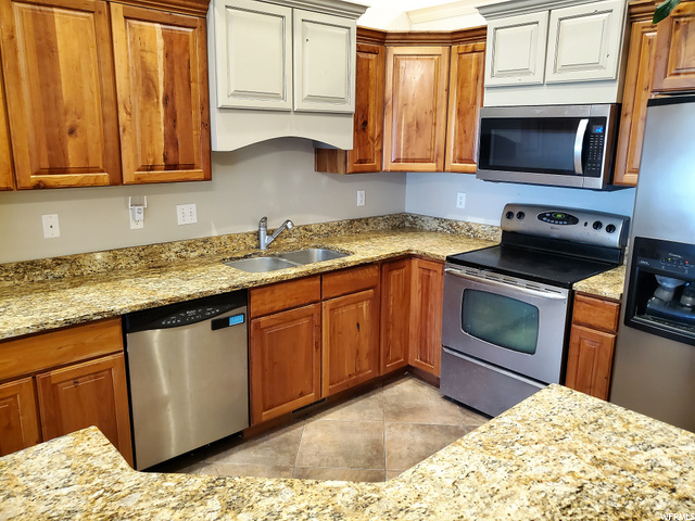 575 N 850 E, Wellsville, UT 84339 — photo 6