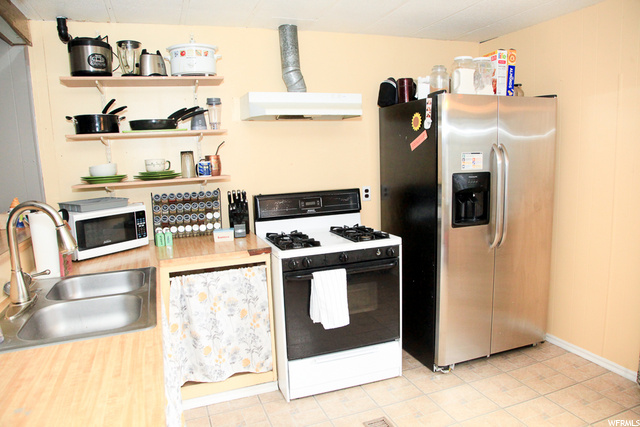 161 Kings Ct, Logan, UT 84321 — photo 5