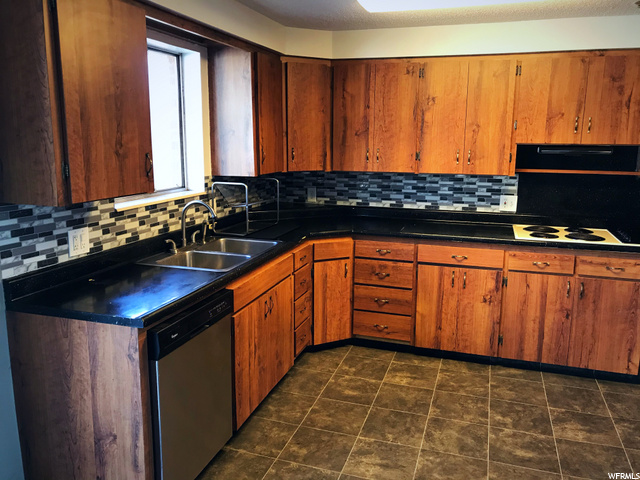 5832 S 2050 W, Roy, UT 84067 — photo 4