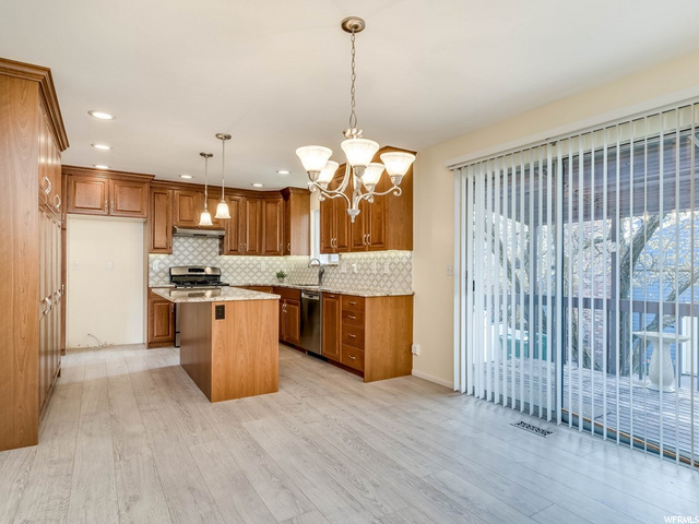 1185 N Cherrywood Dr E, Layton, UT 84040 — photo 7