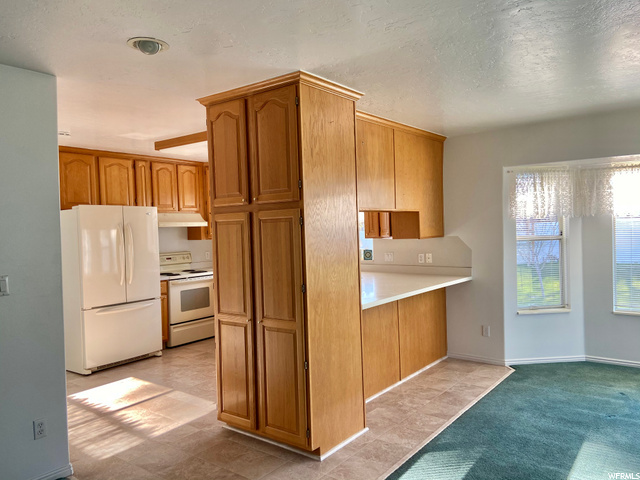 653 S 360 E, Salem, UT 84653 — photo 6