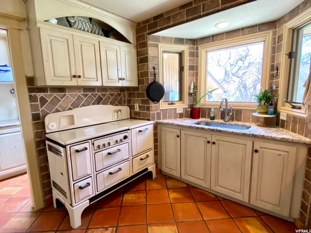 2554 S 500 E, Vernal, UT 84078 — photo 4