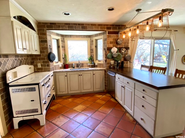 2554 S 500 E, Vernal, UT 84078 — photo 3