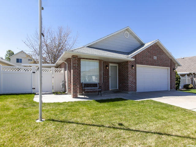 909 W 1570 N, Clinton, UT 84015 — photo 2
