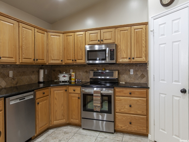 909 W 1570 N, Clinton, UT 84015 — photo 9