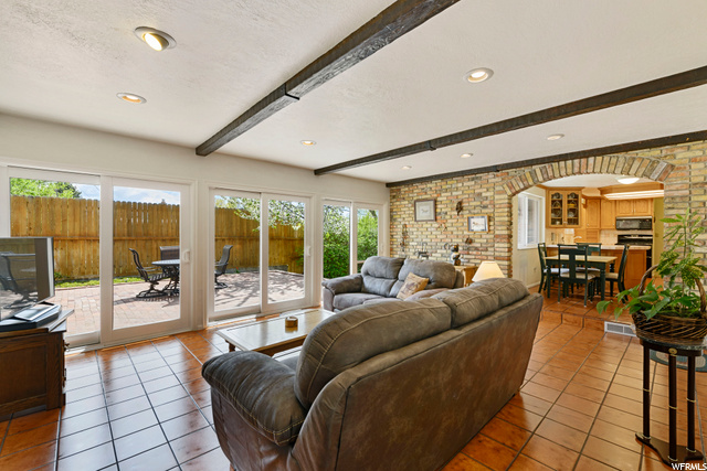 2736 E Nora Dr, Holladay, UT 84124 — photo 4