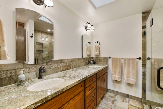 2736 E Nora Dr, Holladay, UT 84124 — photo 9