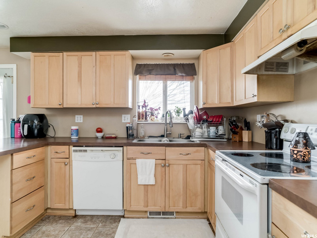 1115 N 450 W, Sunset, UT 84015 — photo 8