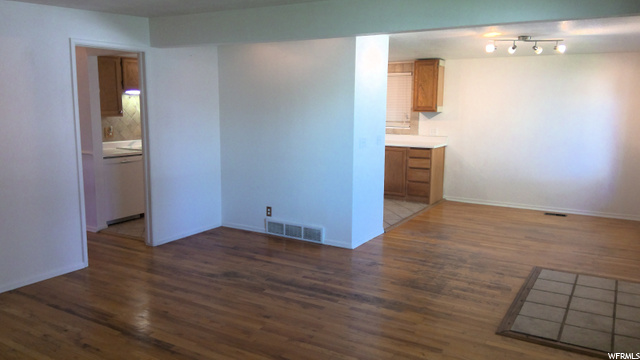 903 E Carnation Dr, Sandy, UT 84094 — photo 5
