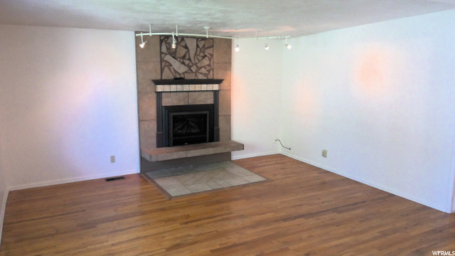 903 E Carnation Dr, Sandy, UT 84094 — photo 4