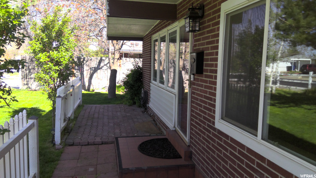 903 E Carnation Dr, Sandy, UT 84094 — photo 3