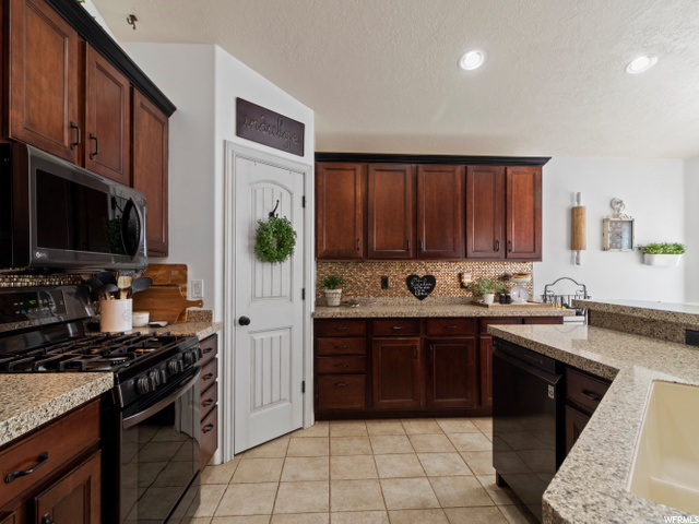 209 Main St, Henefer, UT 84033 — photo 9