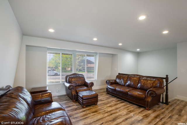 1069 E 10600 S, Sandy, UT 84094 — photo 2