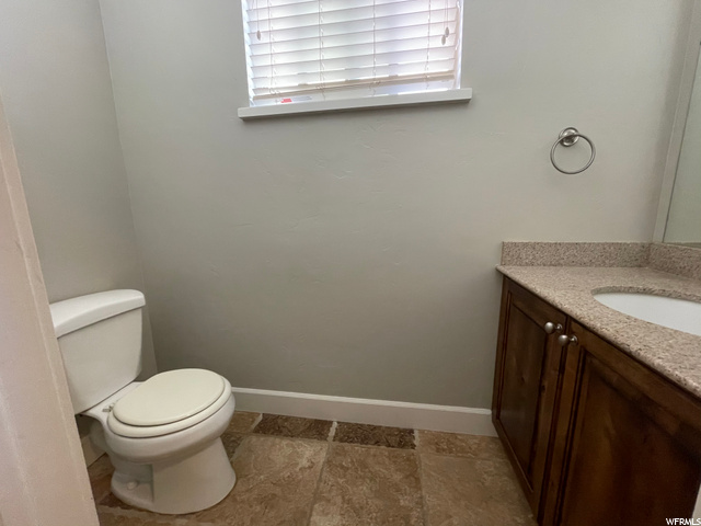 1/2 bath main floor