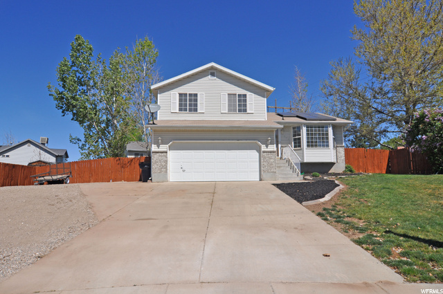2046 Jenny Ln, Clearfield, UT 84015 — photo 3