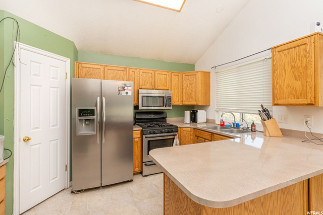 5545 S 3050 W, Roy, UT 84067 — photo 3