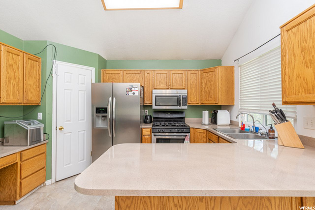 5545 S 3050 W, Roy, UT 84067 — photo 2
