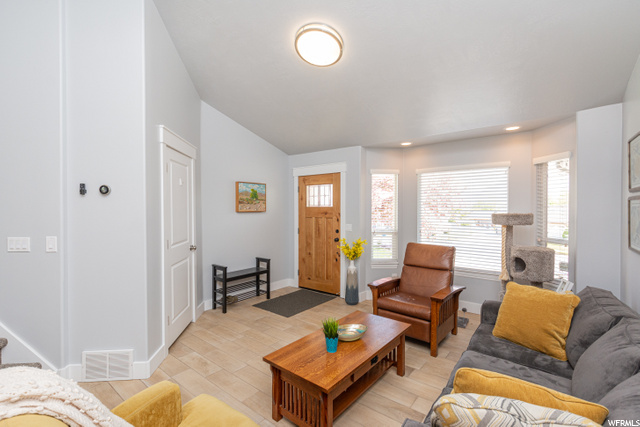 3865 River Valley Dr, Ogden, UT 84405 — photo 4
