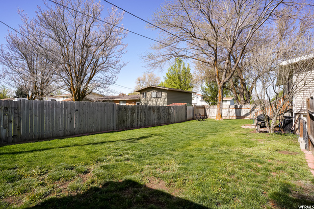 821 W 2550 N, Clinton, UT 84015 — photo 4