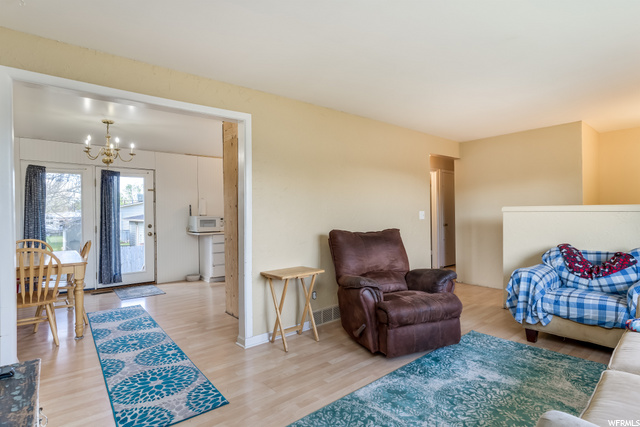 821 W 2550 N, Clinton, UT 84015 — photo 10