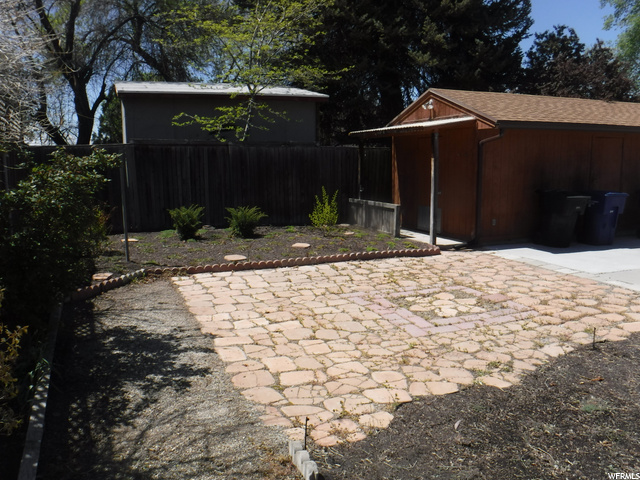8527 S 1000 E, Sandy, UT 84094 — photo 4