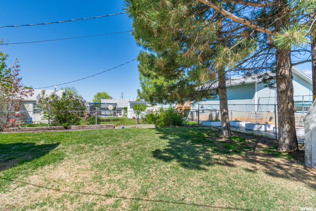 88 W 1900 N, Sunset, UT 84015 — photo 3