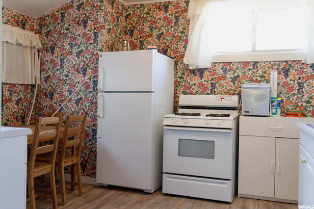 185 S Eagle St W, Eureka, UT 84628 — photo 9