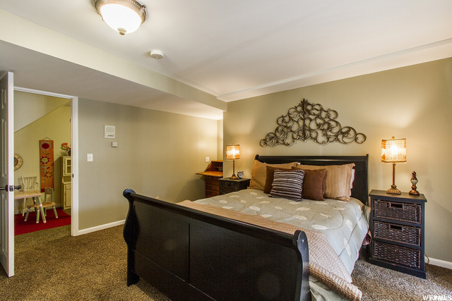 downstairs bedroom jack n Jill bath