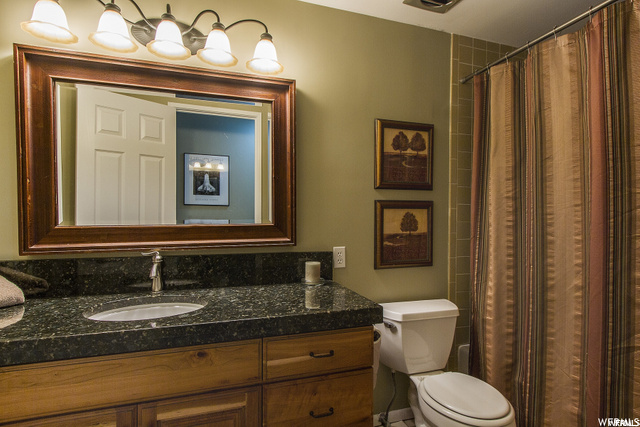 main bath upstairs
