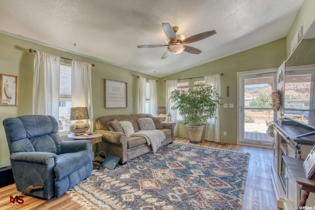 4226 E Juniper Cliffs Dr, Kanab, UT 84741 — photo 6